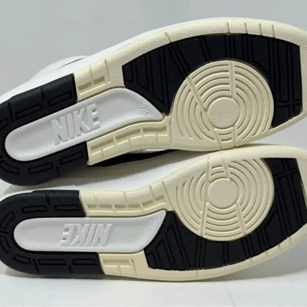 Nike Air Jordan 2 Sail/Black